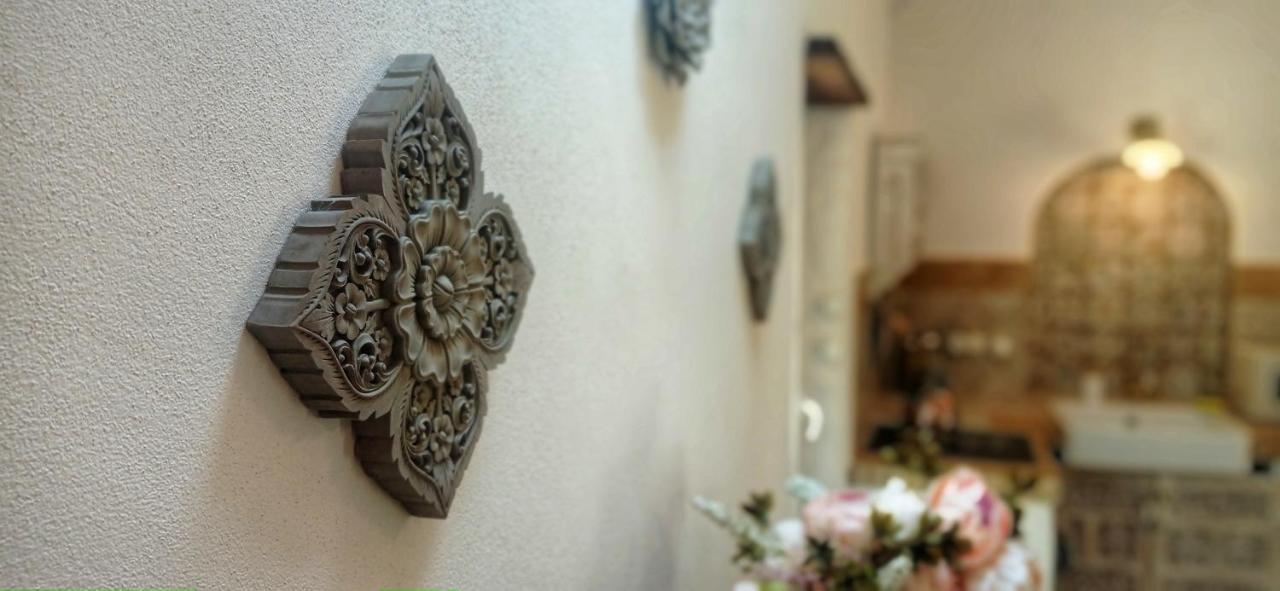 Bungalov Trapani Ruzova Bagian luar foto