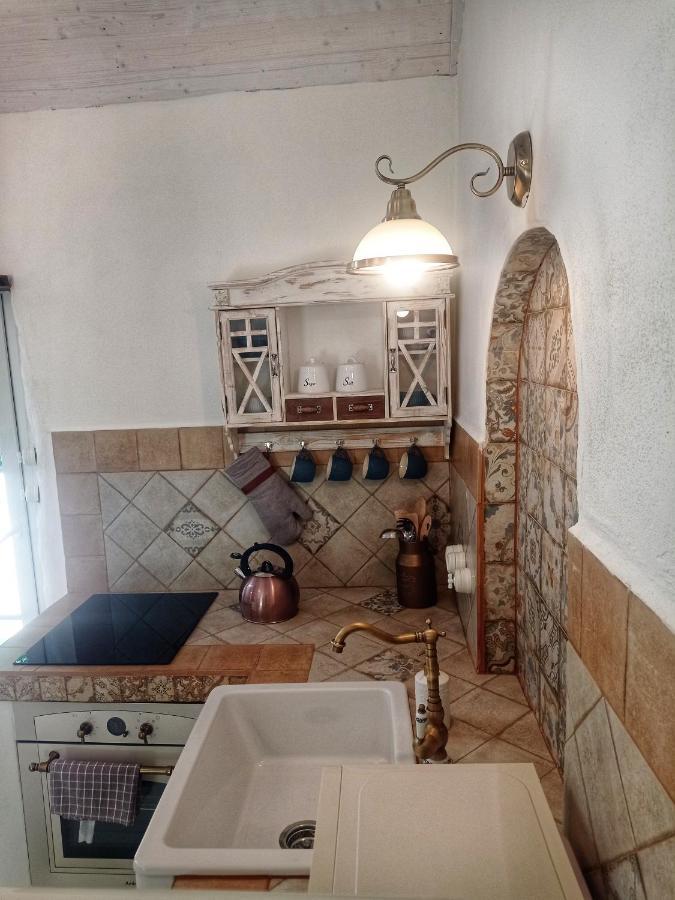 Bungalov Trapani Ruzova Bagian luar foto